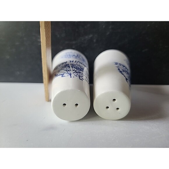 Vintage Salt And Pepper Shakers Souvenir Of Plymouth Massachusetts - Picture 5 of 10